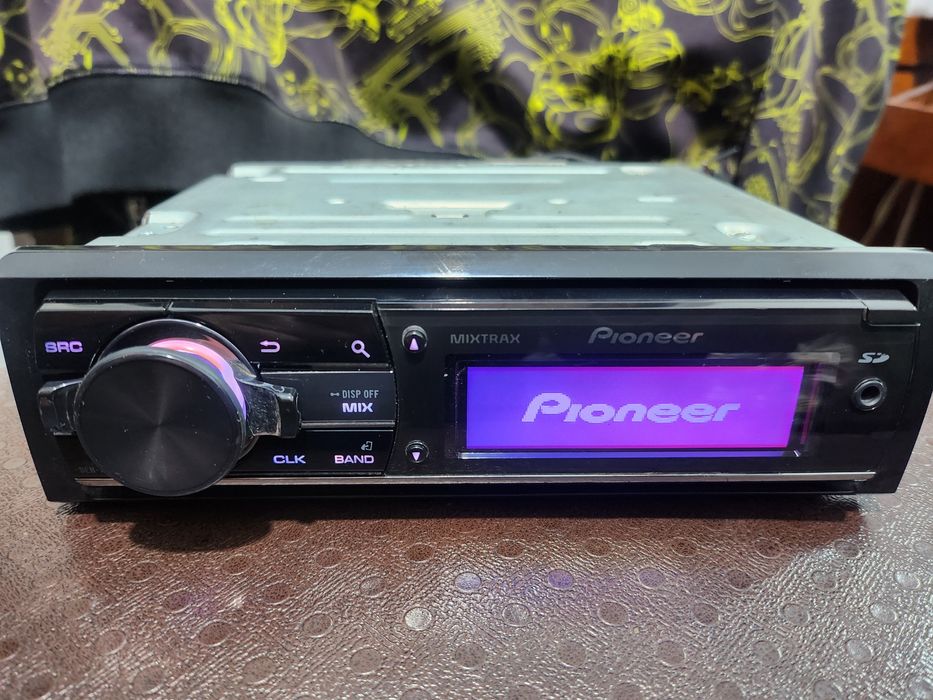 Продам магнитолу пионер