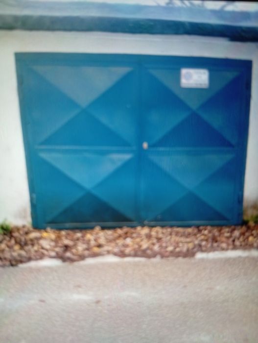 Гараж под наем в Центъра на гр Враца