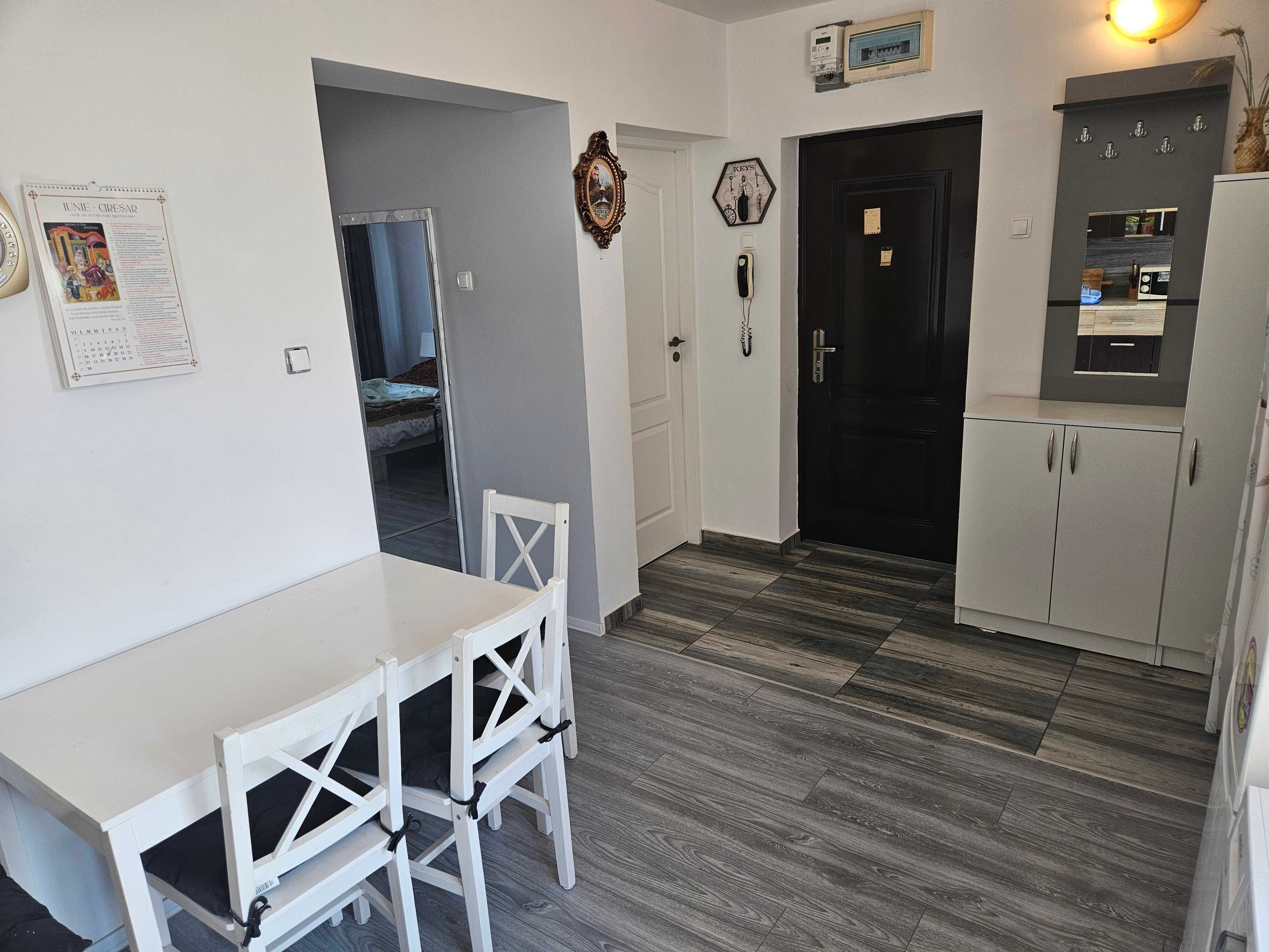 Apartament 2 camere decomandat, Balcescu , amenajat , ideal investitie