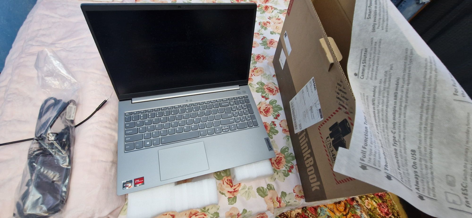 Lenovo thinkbook