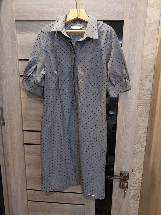 Платье  чистинье в хорошем состоянии Одеты по одному разу