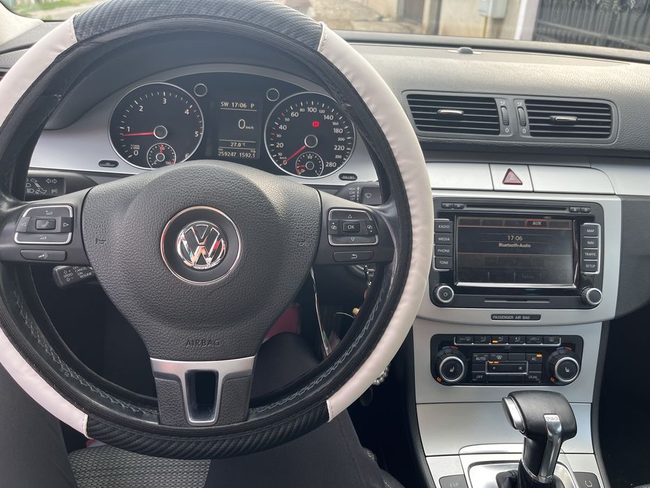 Volkswagen Passat CC 2011