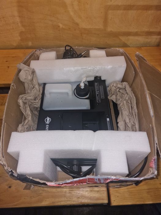 Пушек машина ADJ Entour Faze