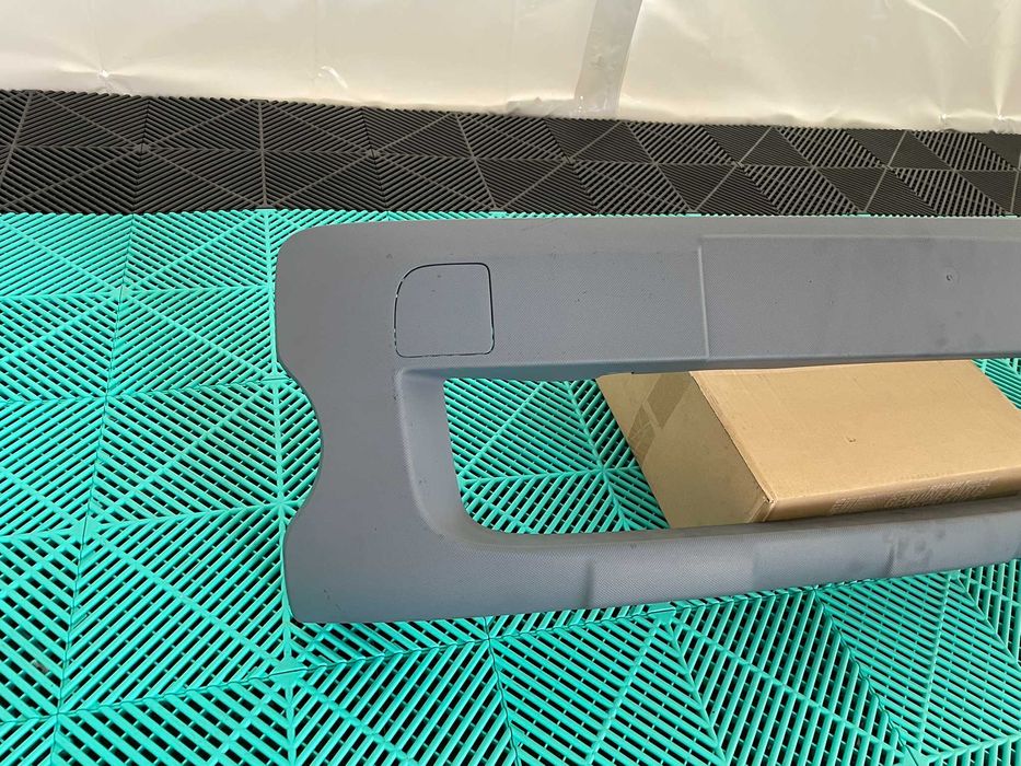 Ornament spoiler bara fata Kangoo 2 2007-2020 nou original Renault