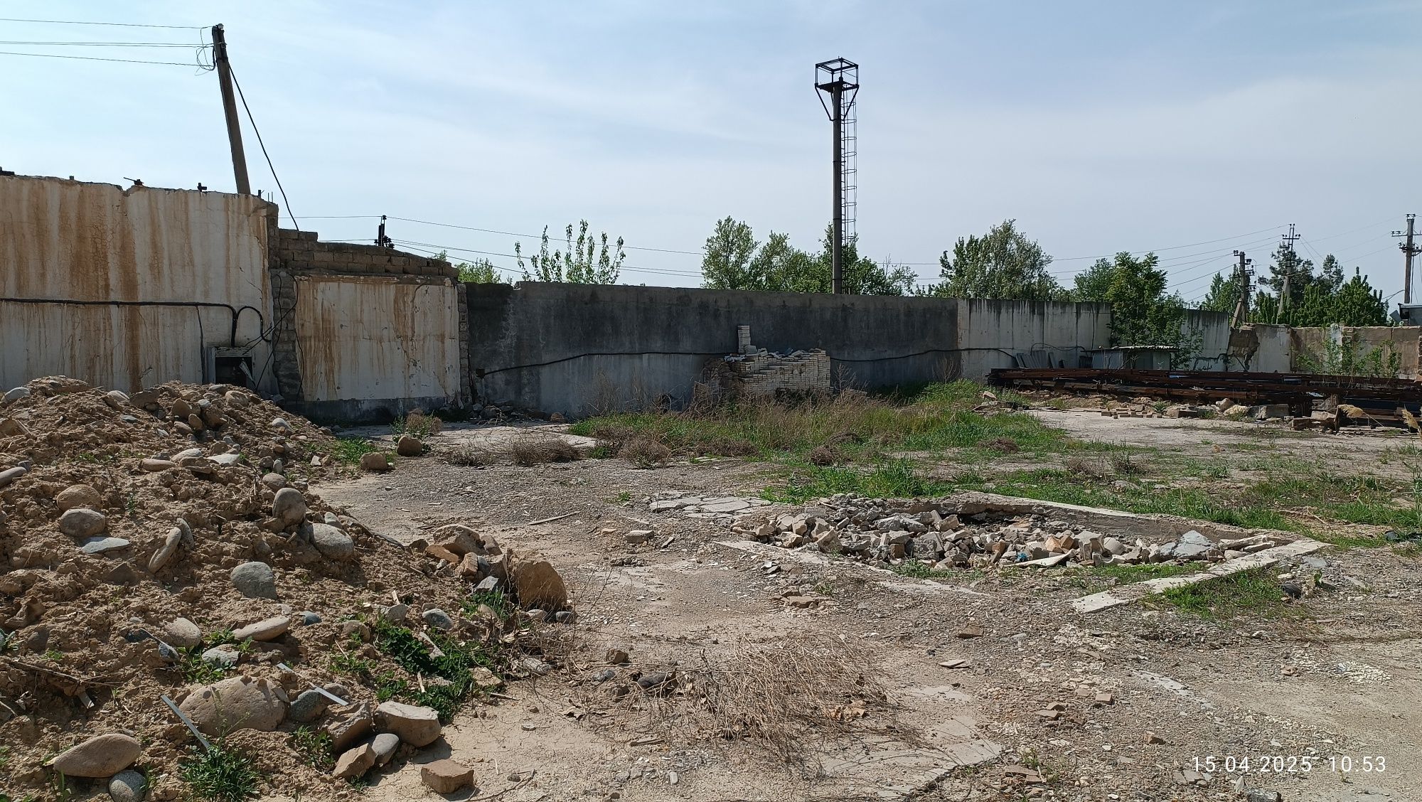 Продается база в Чирчике земля 20,26