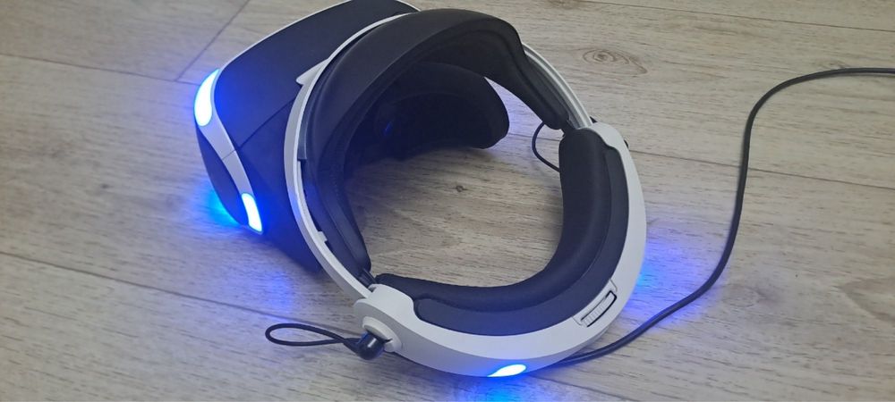 Продаётся комплект PlayStation VR