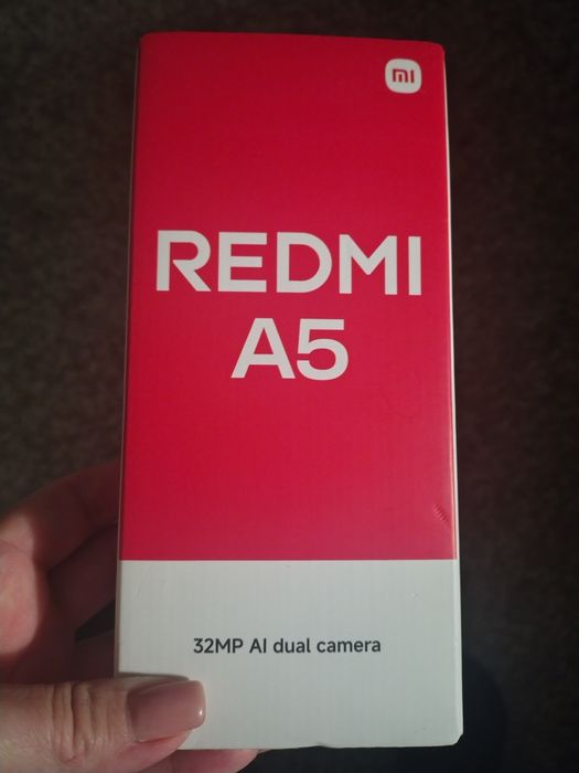 Vând telefon Redmi A5, Midnight Black, 4 GB RAM, 128 GB ROM...sigilat!