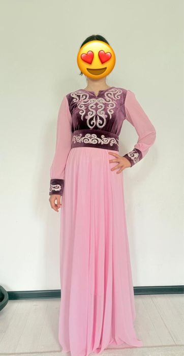 Нежное платье в национальном стиле