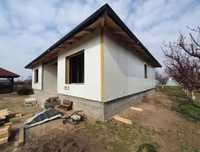 Vând case modulare pe structură metalică izolate cu panouri sandwich
