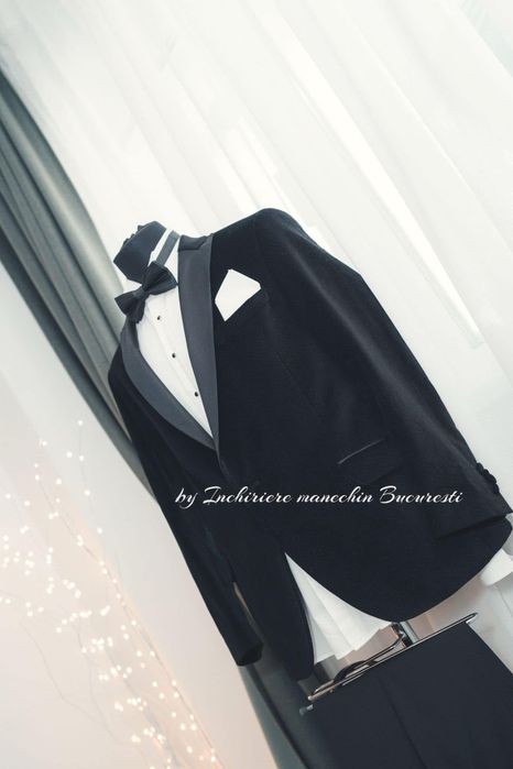 Inchiriere manechin / bust rochie mireasa / costum mire