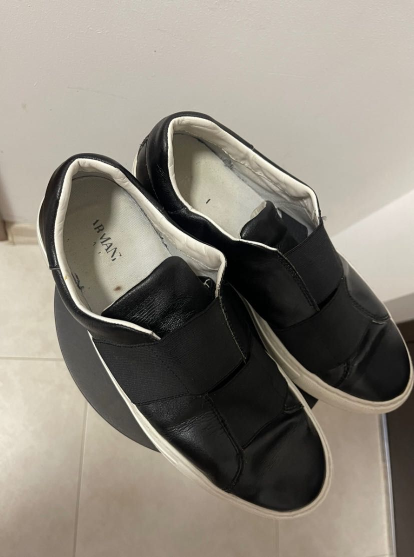 Emporio Armani обувки