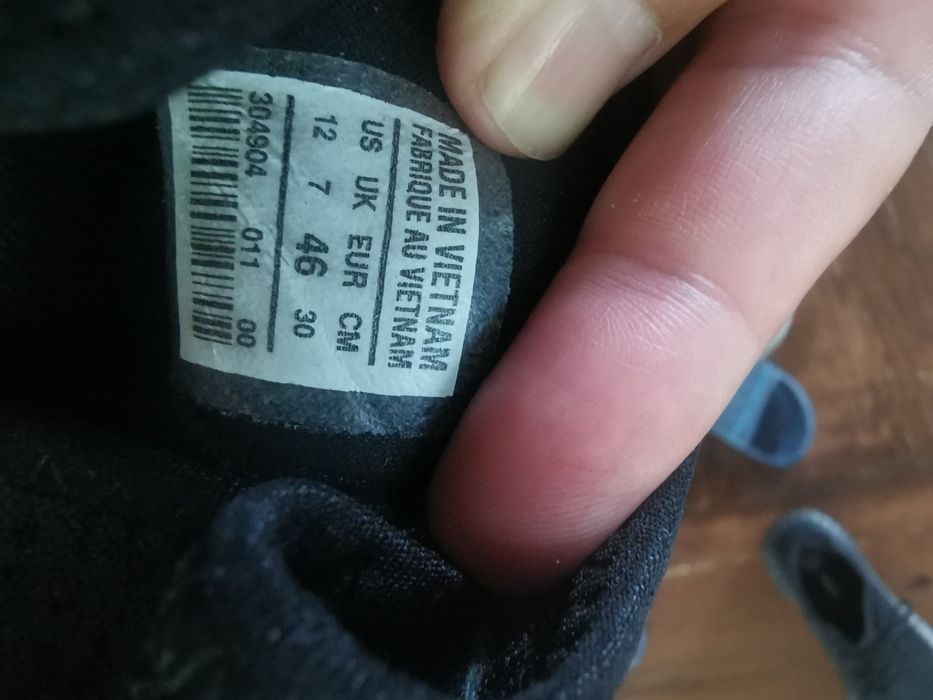Yeezy 46 black brown