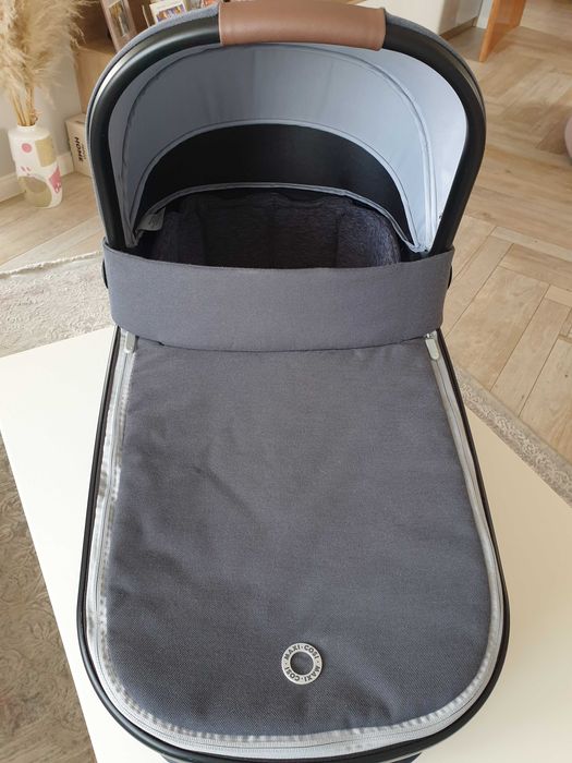 Maxi cosi Oria / Макси кози кош за новородено Ориа