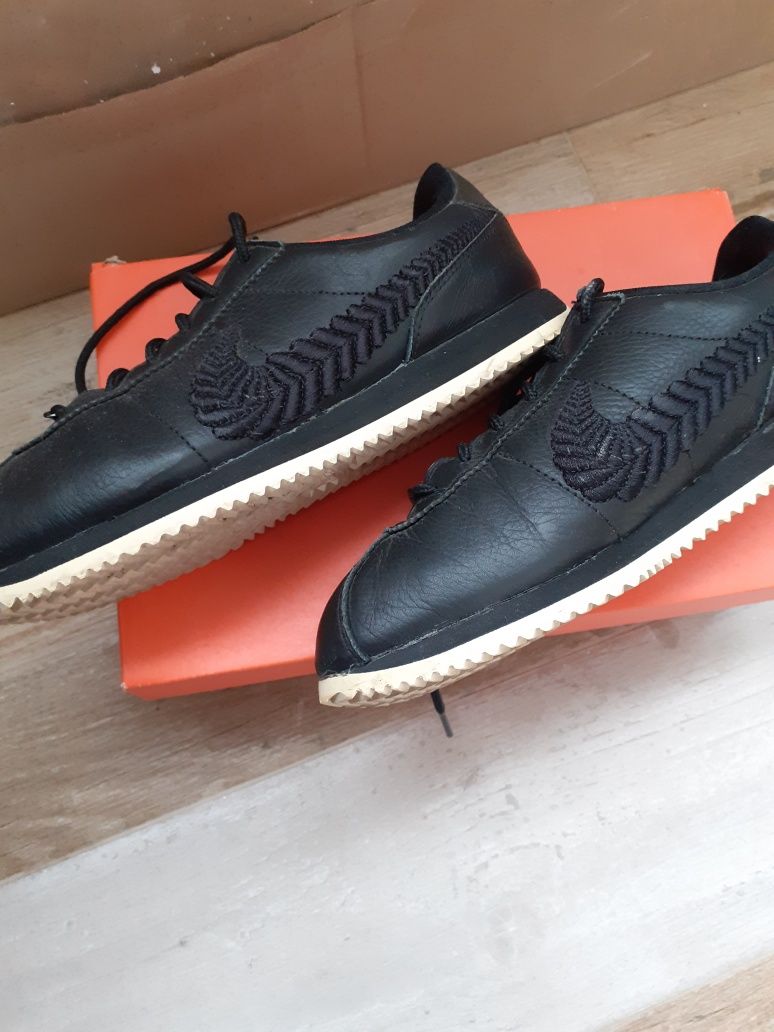 Nike Cortez Basic Дамски маратонки