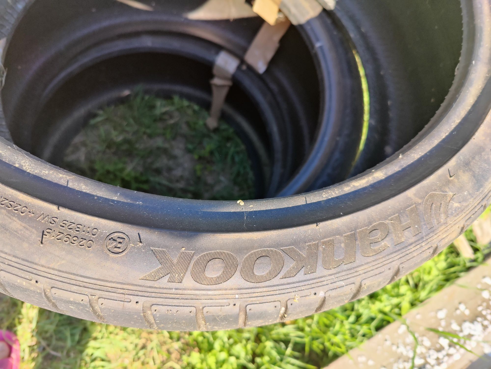 Anvelope vara R20 245/35 95y