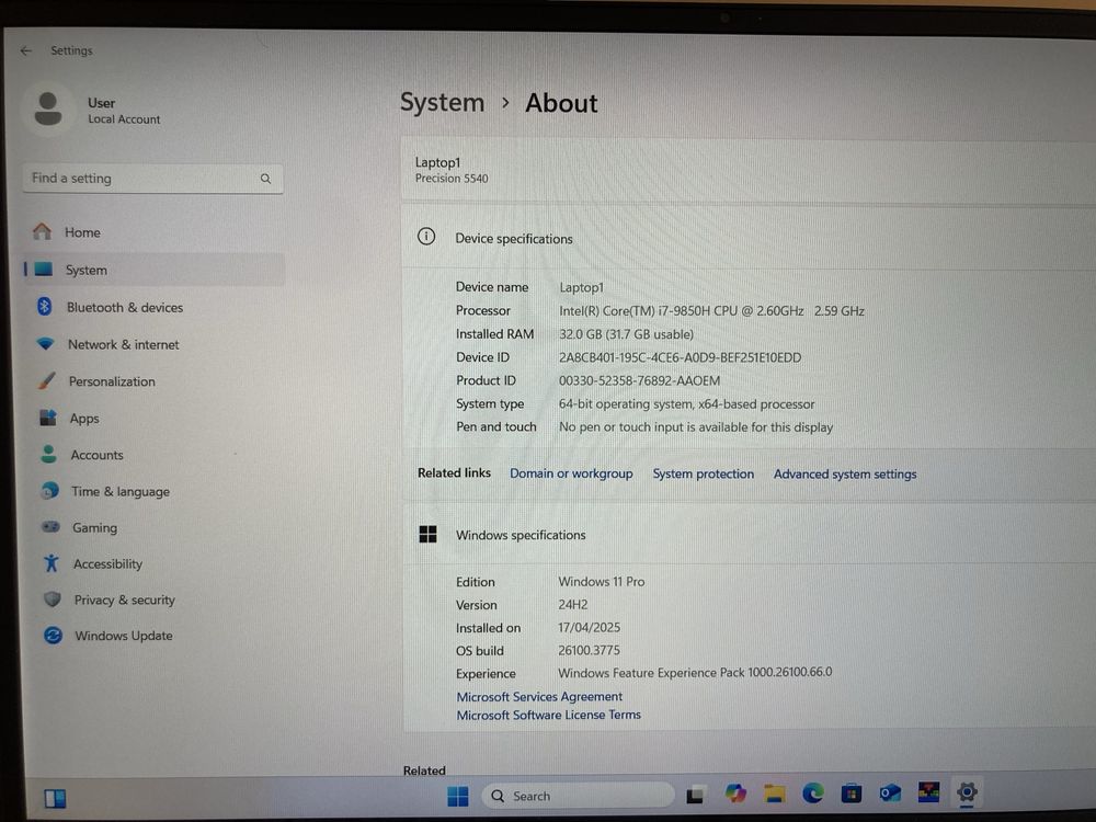 Dell Precision 5540 15.6" / 512GB SSD / i7 / 32GB RAM / NVIDIA T2000