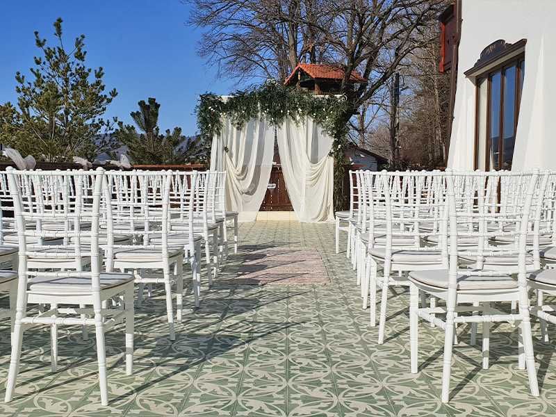Scaune Chiavari Evenimente – Import Turcia, Rezistență minim 150 kg