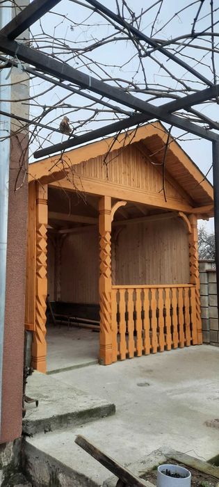 Stâlpi foișor,terasă