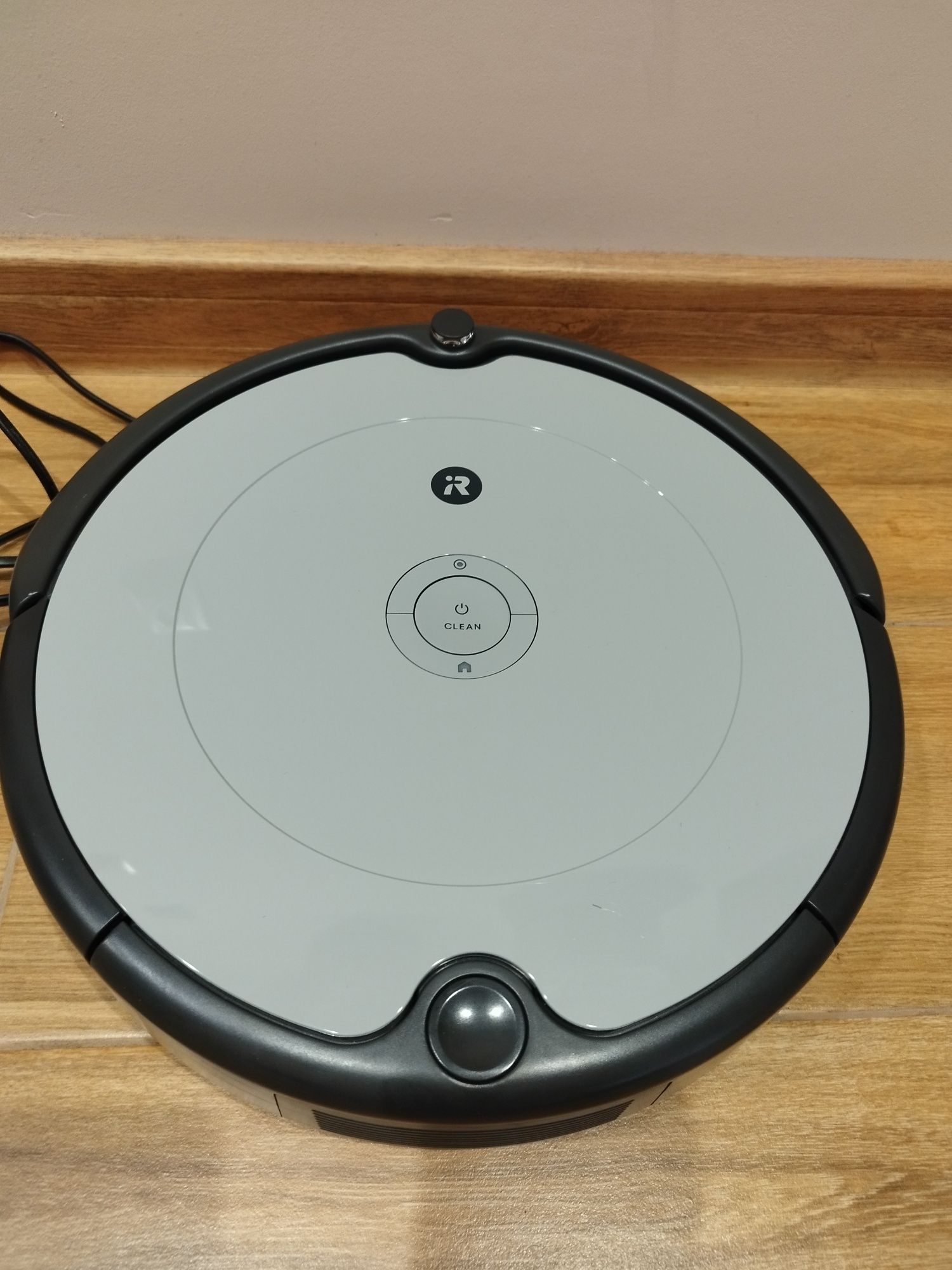 Прахосмукачка робот iRobot Roomba 698