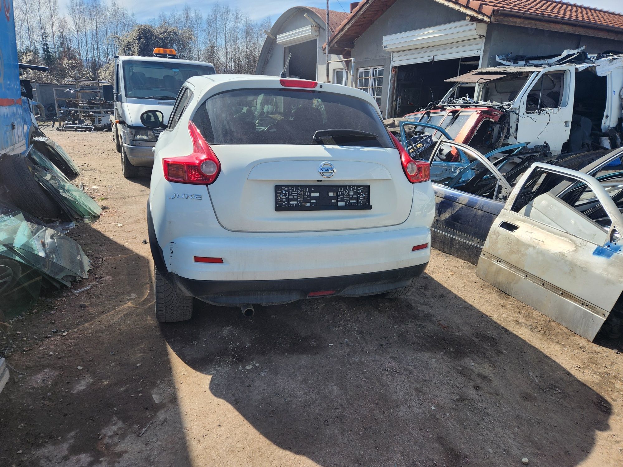 За Части Nissan Juke 1.6 117 конски сили 2012 година