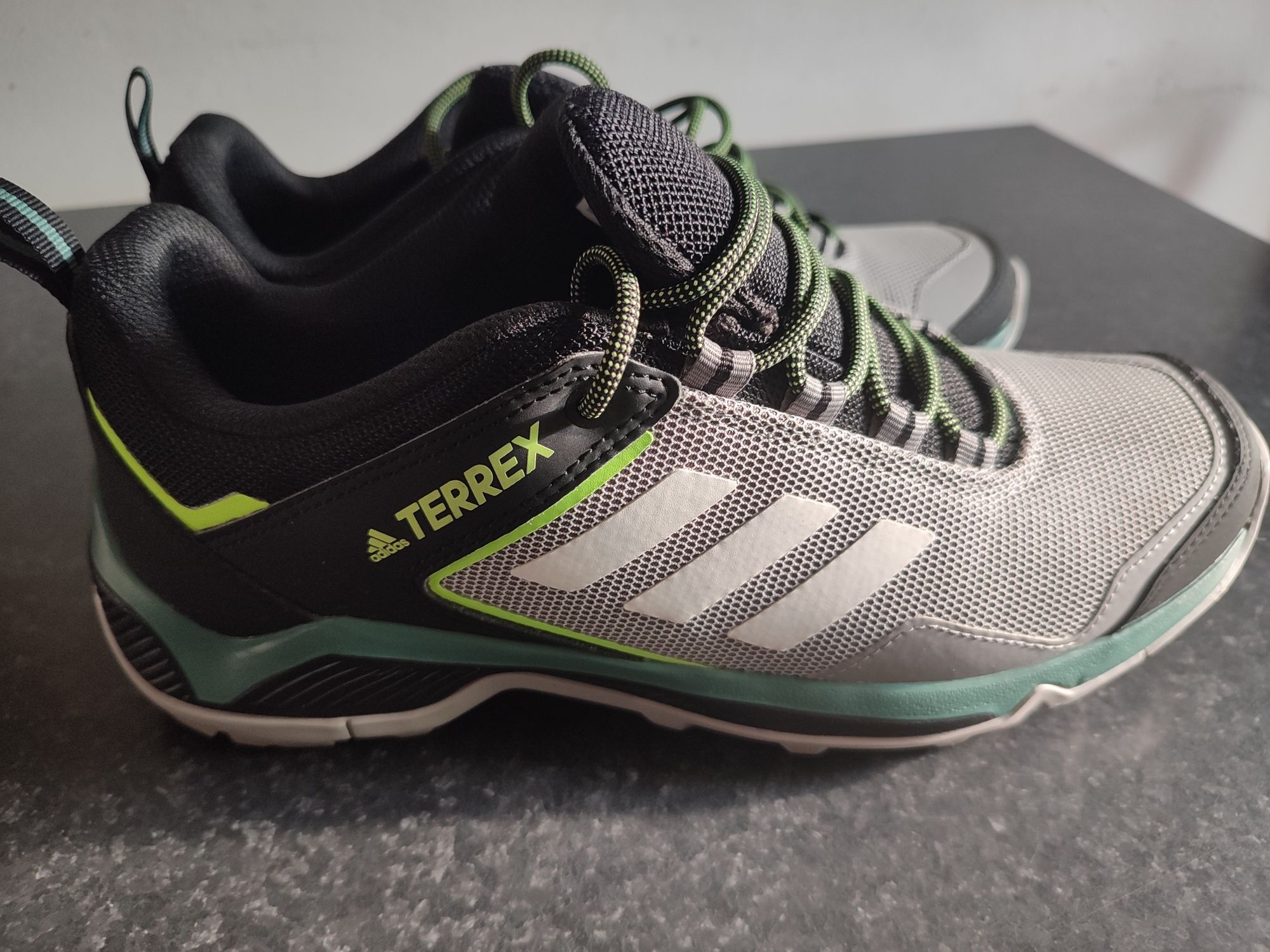 Adidas Terrex 44