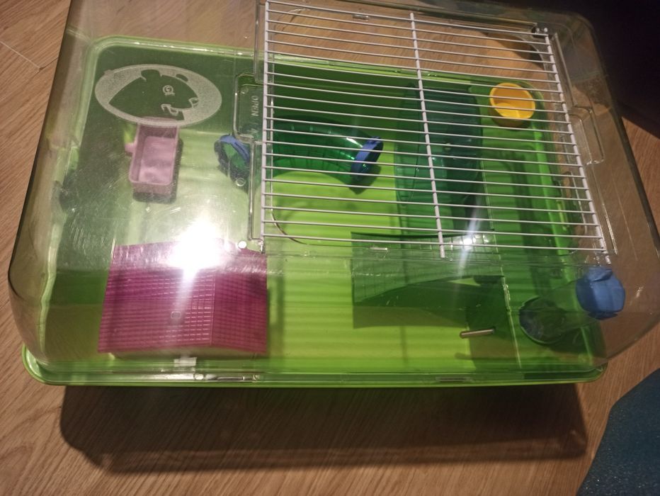Vând cușcă de hamster