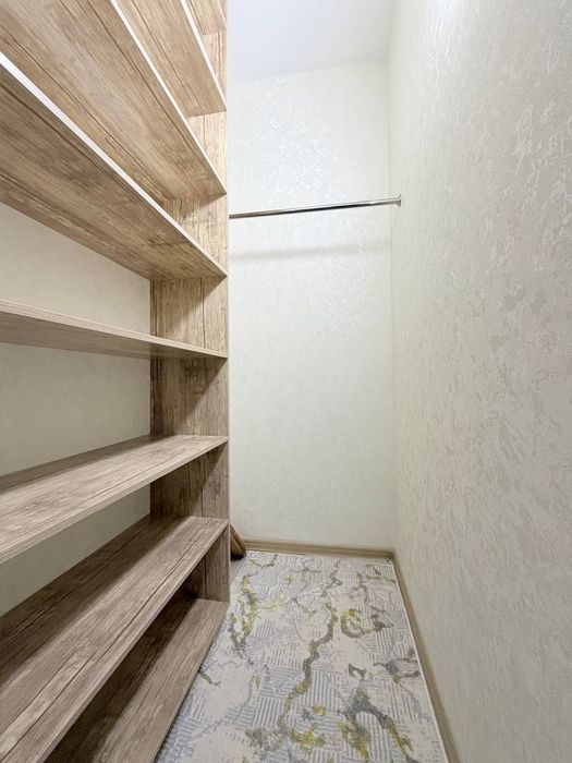 Метро хамза 2/2/4 евро ремонт мебель техника новое