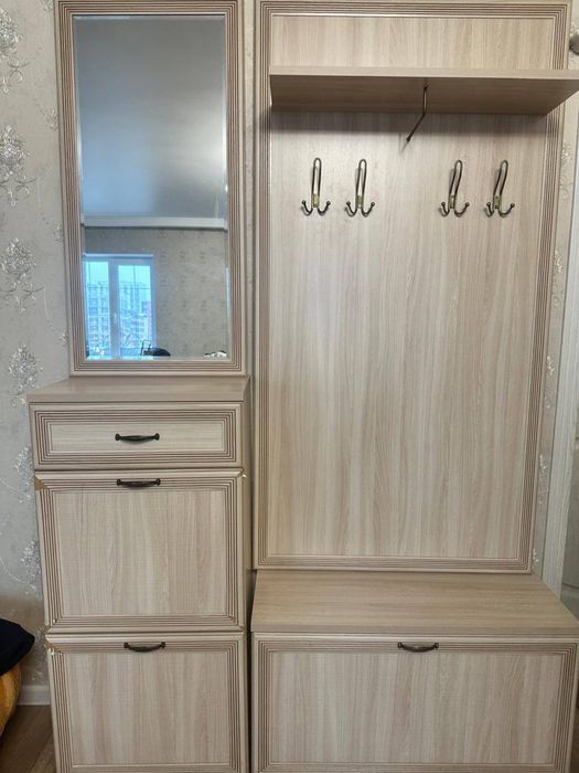 Шкаф для прихожей