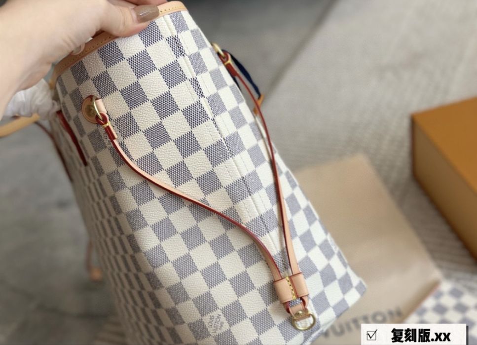 Geanta Louis Vuitton Neverfull piele naturala pe comanda