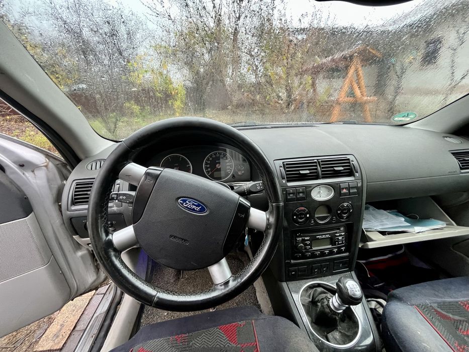 Dezmembrez Ford Mondeo