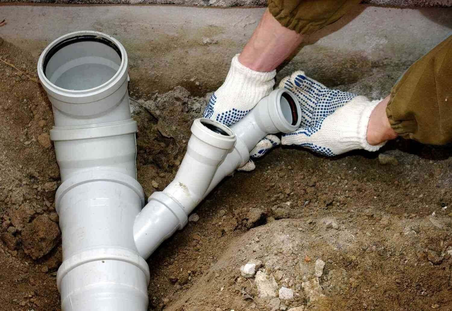 Прокладка труб канализации недорого
