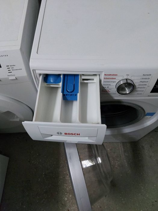 Пералня със сушилня Bosch 6 serie
Цена:540лв.
Капацитет  8/5 кг.
Енерг