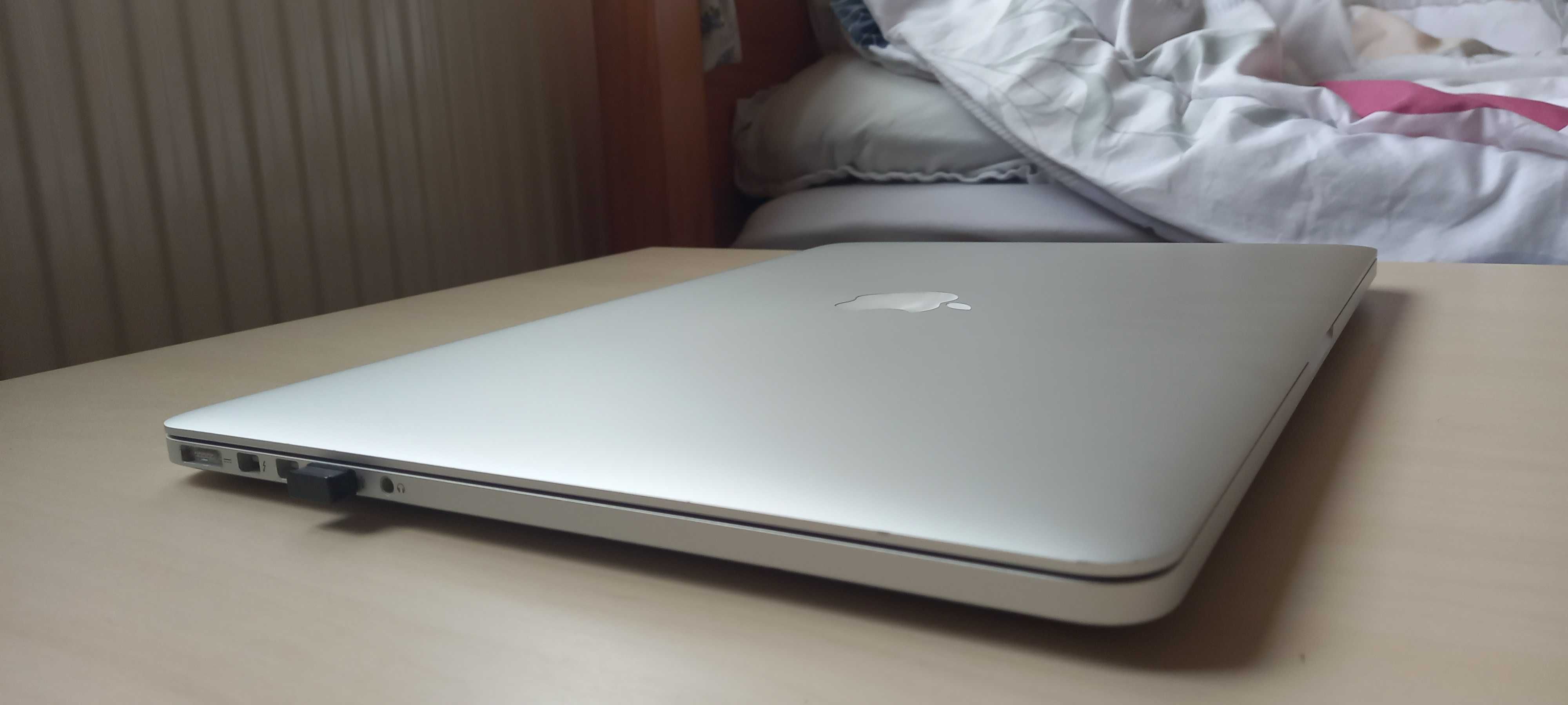 Apple MacBook Pro Retina mid-2015 15-Inch Core i7 512 GB SSD 16GB