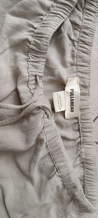 Pantaloni cu in Pull&Bear