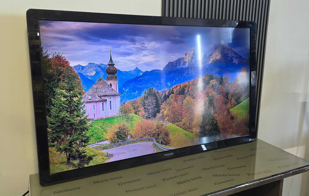 TV lcd - Philips 47PFL3007H - 47 inch/118 cm - impecabil
