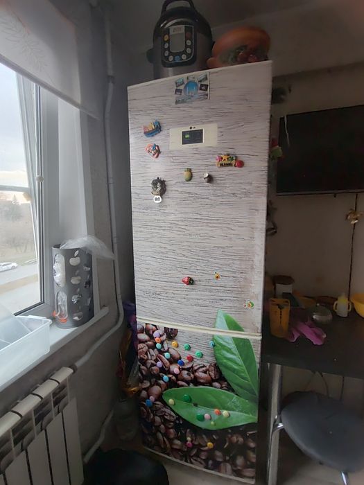 Холодильник продам