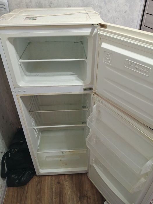 Бу холодильник сотилади чирчи