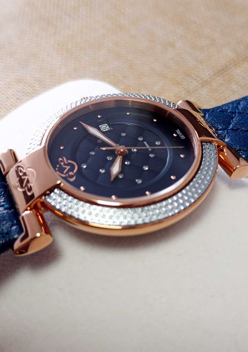 Ceas  Gv2 By Gevril  1509-L3 Berletta Diamond Quartz Blue Dial- Femei