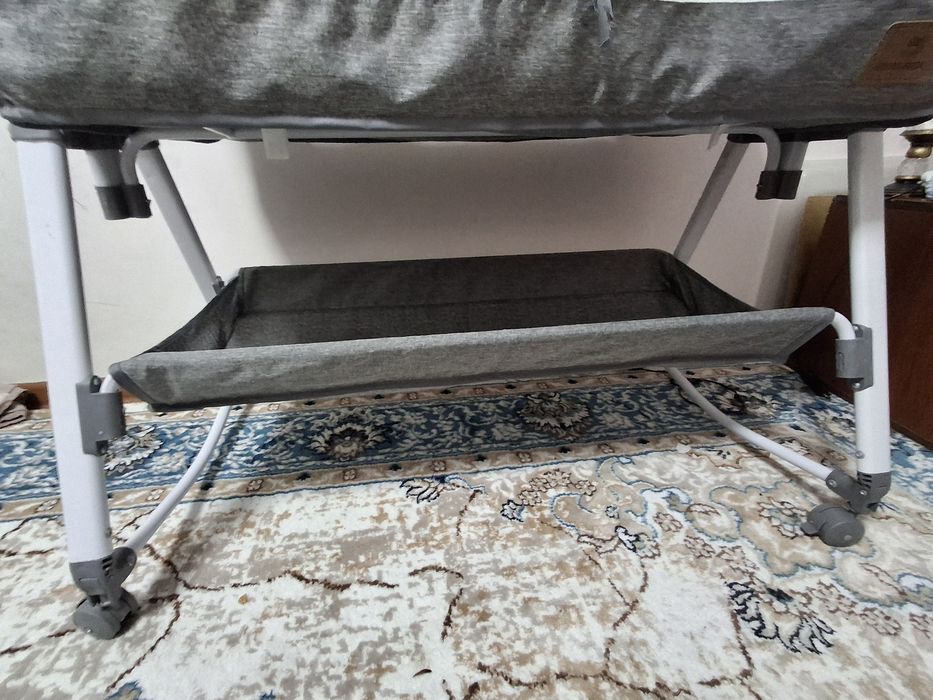 Манеж  детский..