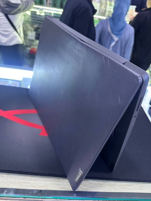 Notebook sotiladi Acer E1-531G