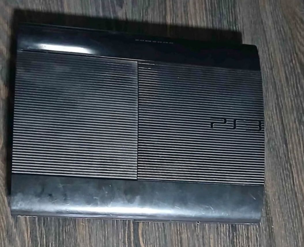 Vând PS3 modat cu HEN