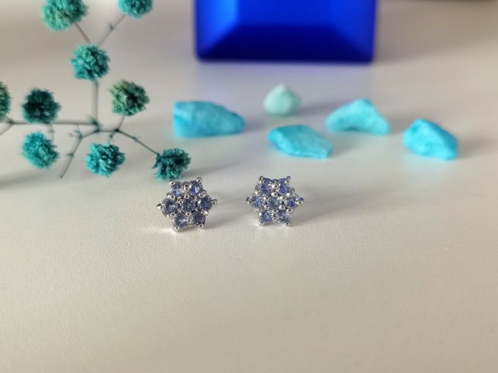 Cercei din aur de 18K cu Aquamarine naturale