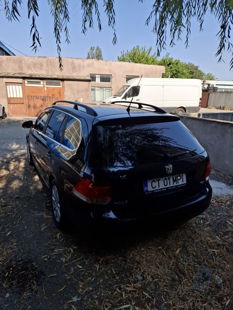 Vând  vw golf 5 1.9
