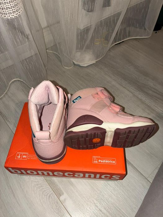 Vand 2 perechi ghete impermeabile fete biomecanis