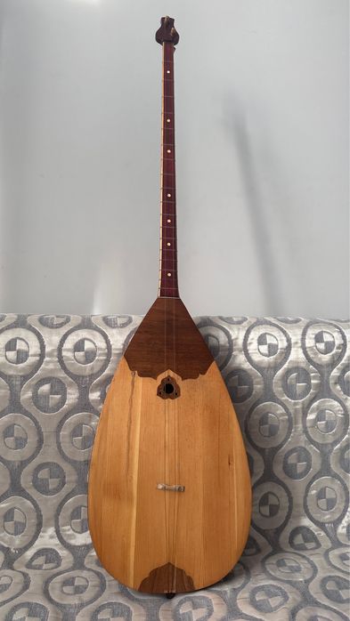 Домбыра сатылады