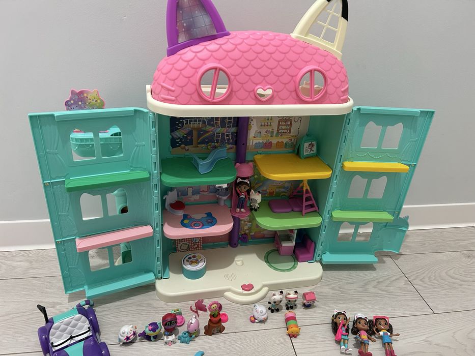 Casuta Gabby Dollhouse