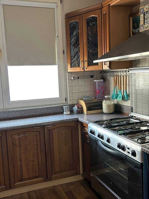 ул.Ойбек Госпитальный МЦ Шох банковская 4-комн 4/9 174 м² чистая