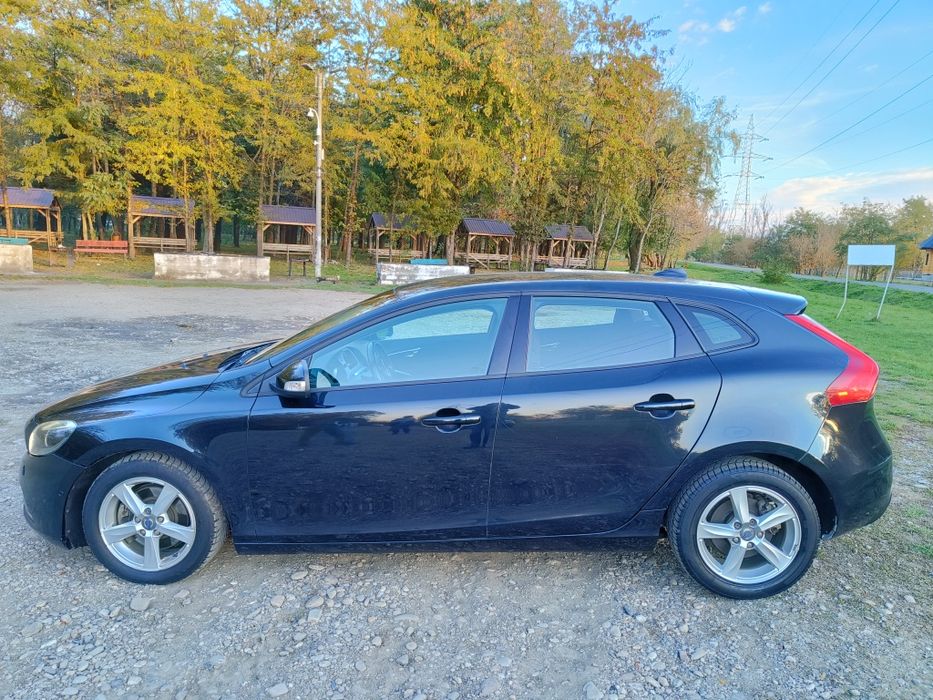 Volvo V40 D2, automat, 2014