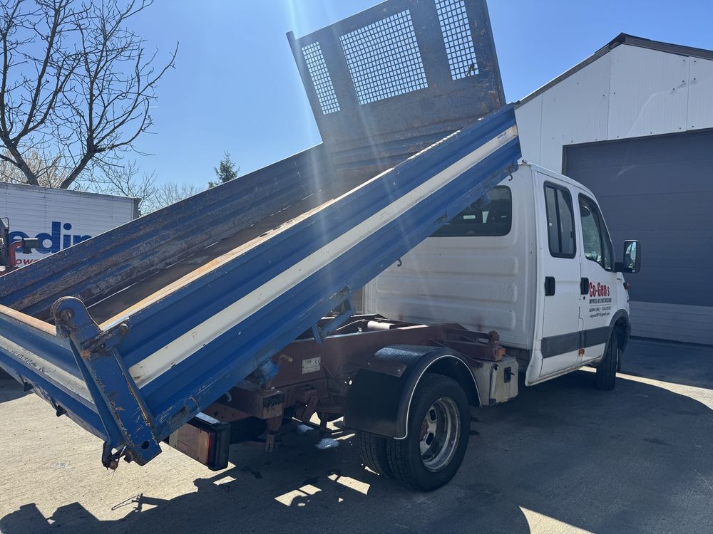 Iveco basculabil 3 parti hodraulic pe cutie originala de fabrica