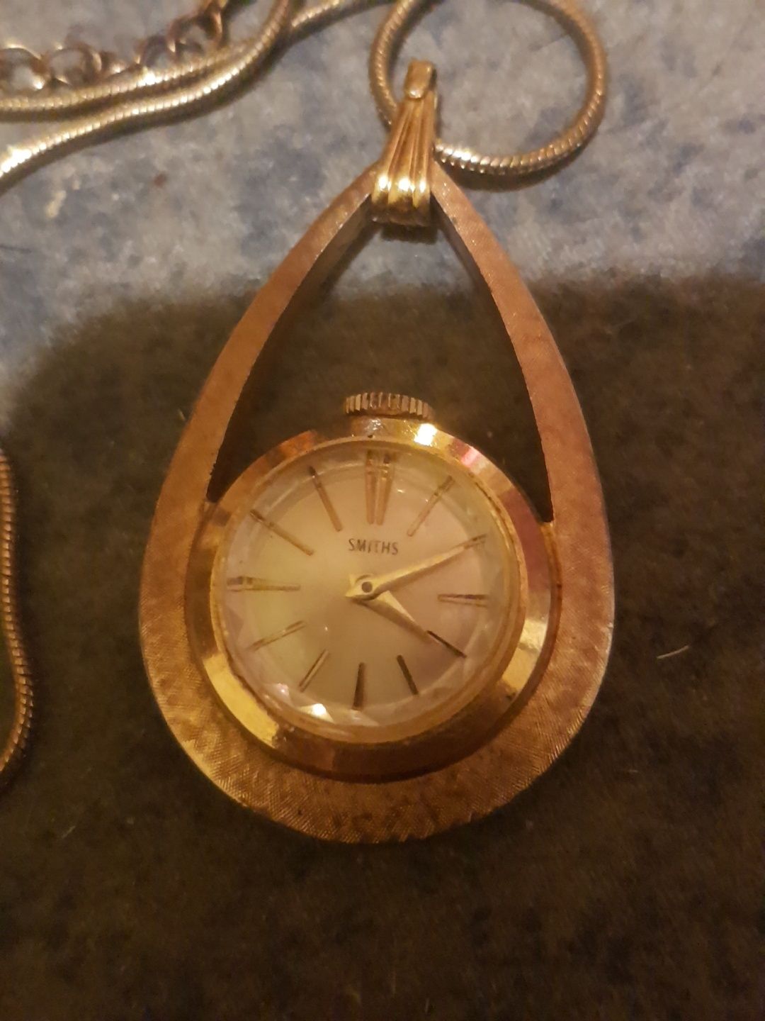 Superb ceas de dama bijuterie pandantiv placat aur Smiths mecanic